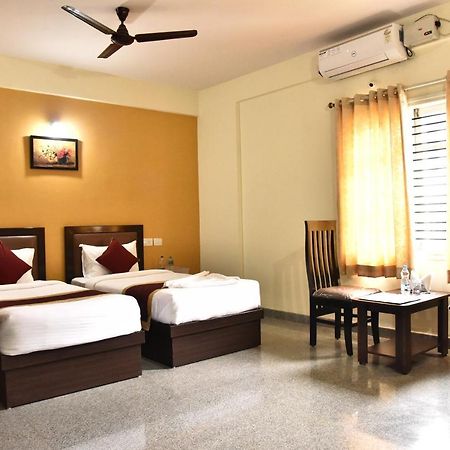 The Banjaara Suites Bangalore Bagian luar foto