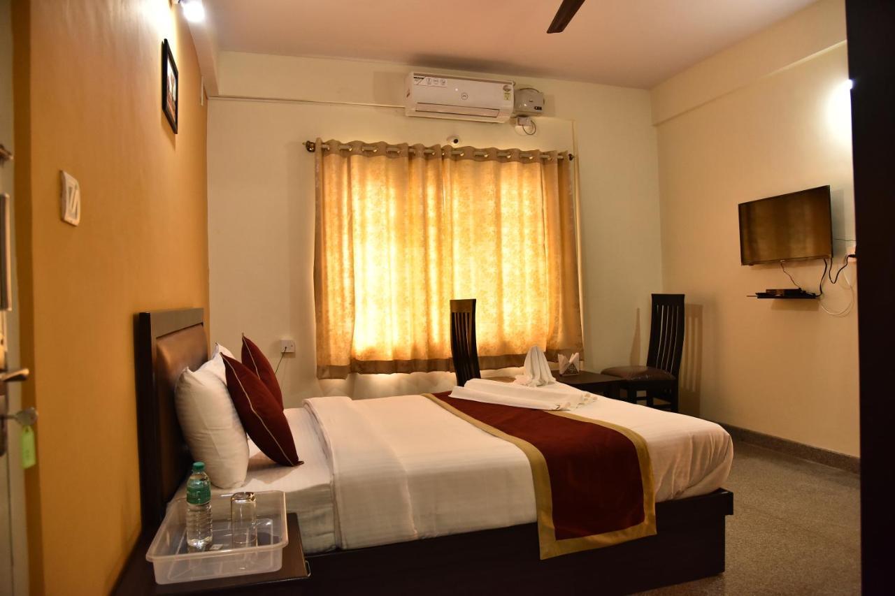 The Banjaara Suites Bangalore Bagian luar foto