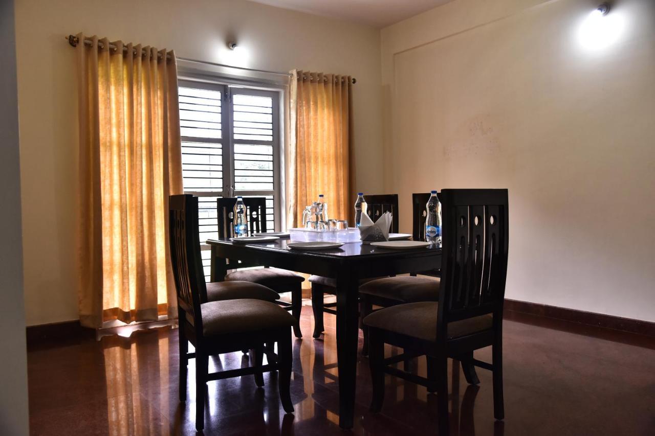 The Banjaara Suites Bangalore Bagian luar foto