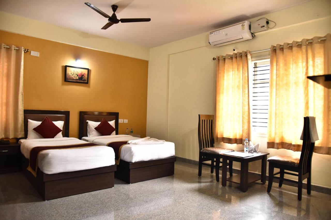 The Banjaara Suites Bangalore Bagian luar foto