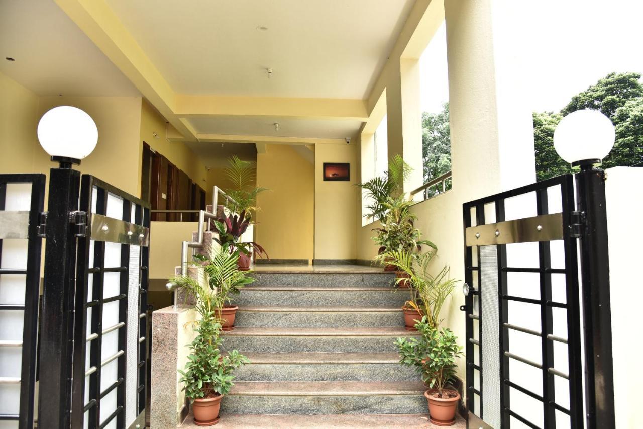 The Banjaara Suites Bangalore Bagian luar foto