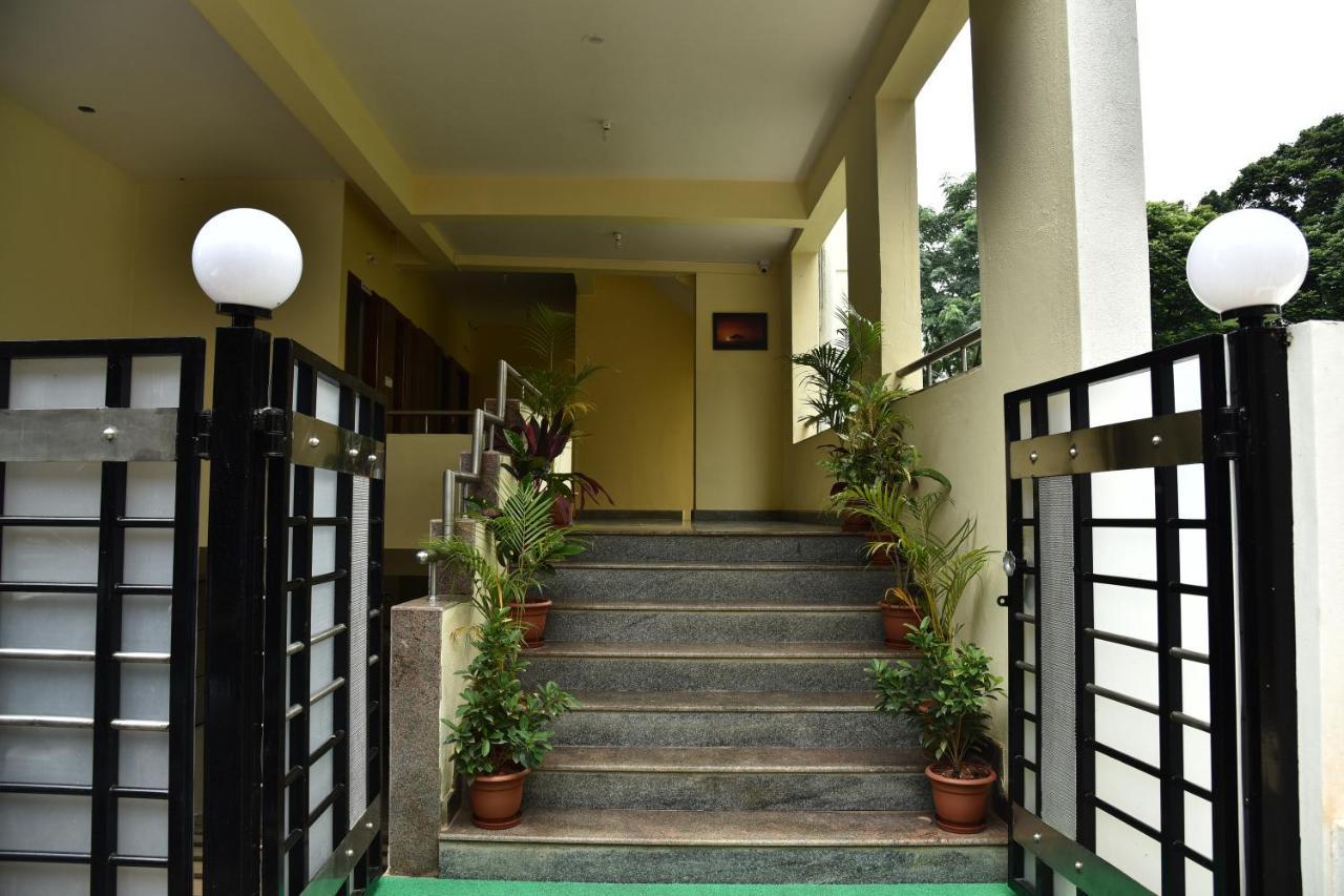 The Banjaara Suites Bangalore Bagian luar foto
