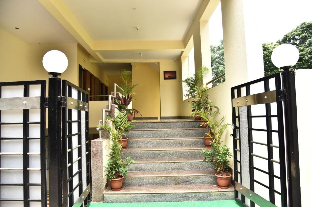 The Banjaara Suites Bangalore Bagian luar foto
