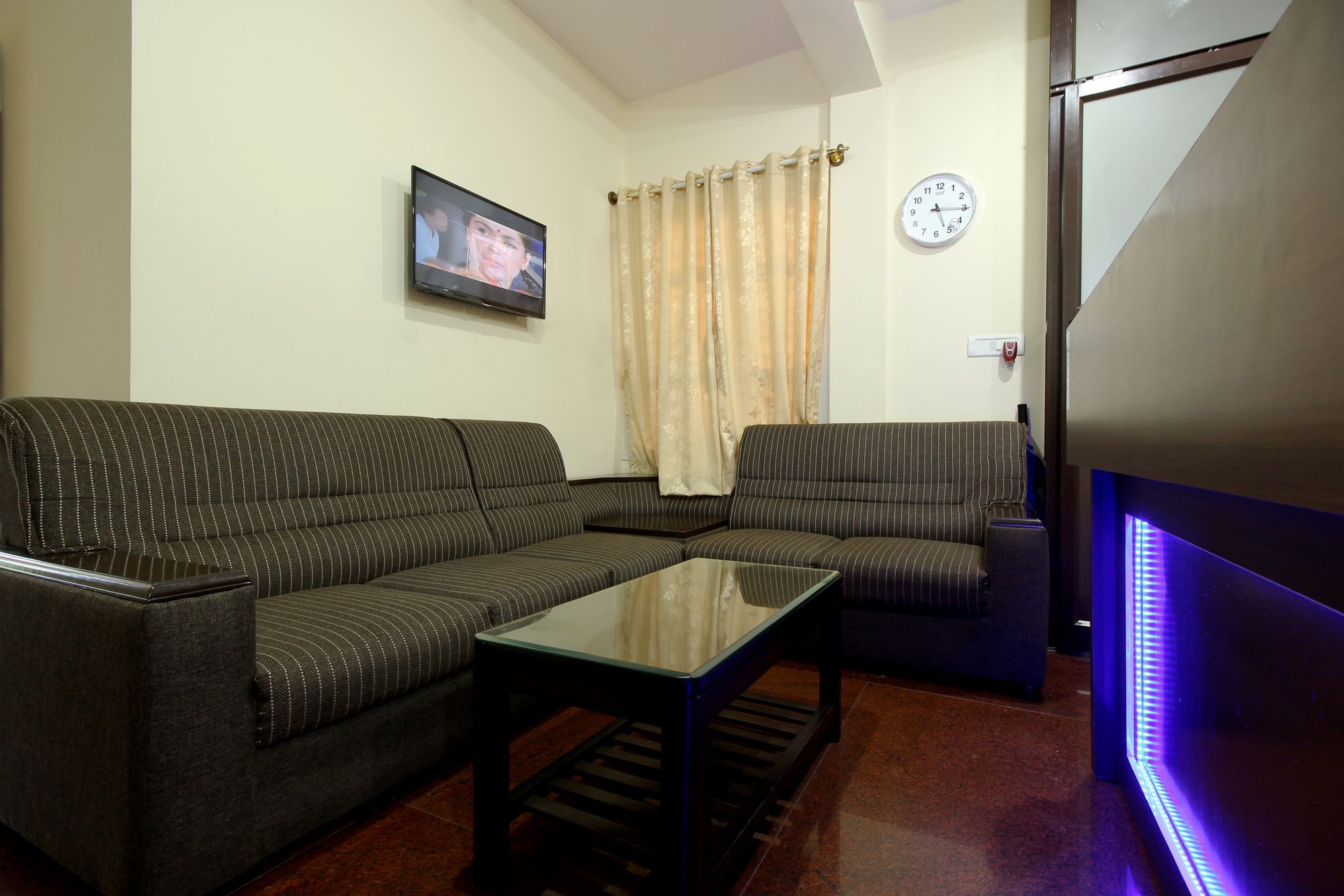 The Banjaara Suites Bangalore Bagian luar foto